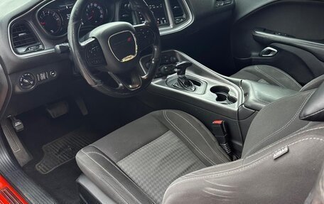 Dodge Challenger III рестайлинг 2, 2019 год, 2 999 999 рублей, 7 фотография