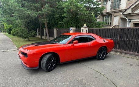Dodge Challenger III рестайлинг 2, 2019 год, 2 999 999 рублей, 10 фотография