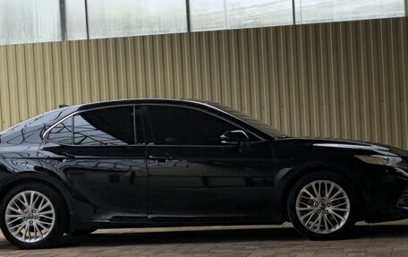 Toyota Camry, 2018 год, 2 450 000 рублей, 2 фотография