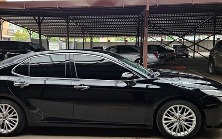 Toyota Camry, 2018 год, 2 450 000 рублей, 3 фотография