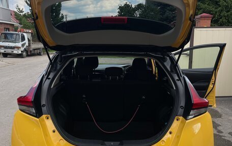Nissan Leaf II, 2018 год, 1 700 000 рублей, 8 фотография
