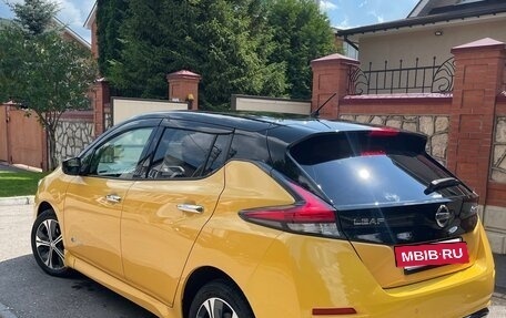 Nissan Leaf II, 2018 год, 1 700 000 рублей, 4 фотография
