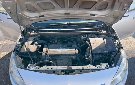Opel Astra J, 2011 год, 700 000 рублей, 3 фотография