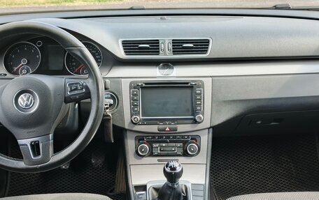 Volkswagen Passat B7, 2011 год, 990 000 рублей, 8 фотография