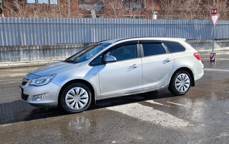 Opel Astra J, 2011 год, 700 000 рублей, 12 фотография
