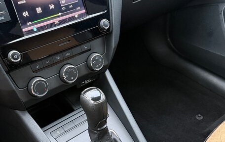Skoda Octavia, 2018 год, 1 920 000 рублей, 10 фотография