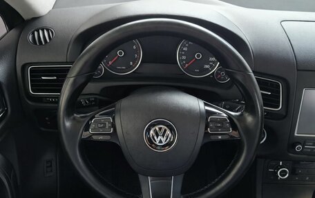 Volkswagen Touareg III, 2011 год, 1 390 000 рублей, 10 фотография