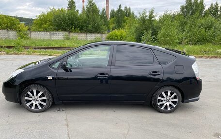 Toyota Prius, 2008 год, 770 000 рублей, 2 фотография