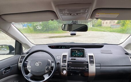 Toyota Prius, 2008 год, 770 000 рублей, 9 фотография