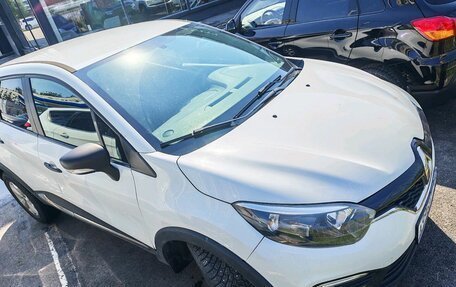 Renault Kaptur I рестайлинг, 2018 год, 999 000 рублей, 2 фотография