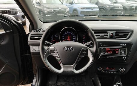 KIA Rio III рестайлинг, 2016 год, 929 000 рублей, 21 фотография