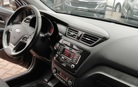 KIA Rio III рестайлинг, 2016 год, 929 000 рублей, 17 фотография