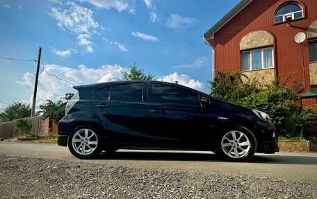 Toyota Aqua I, 2012 год, 900 000 рублей, 6 фотография