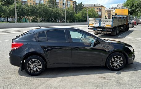 Chevrolet Cruze II, 2014 год, 890 000 рублей, 3 фотография