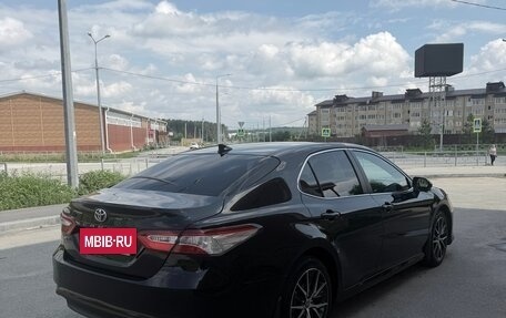 Toyota Camry, 2021 год, 3 000 000 рублей, 4 фотография