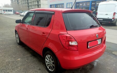 Skoda Fabia II, 2011 год, 650 000 рублей, 3 фотография