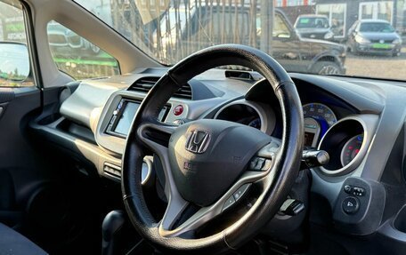 Honda Fit III, 2011 год, 715 000 рублей, 12 фотография