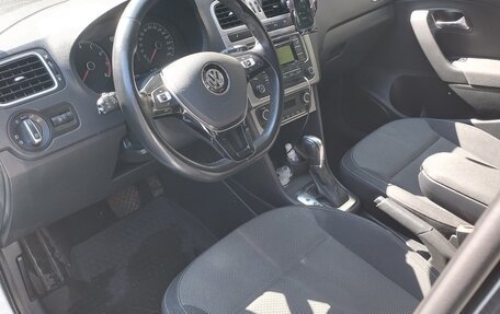 Volkswagen Polo VI (EU Market), 2016 год, 1 250 000 рублей, 5 фотография