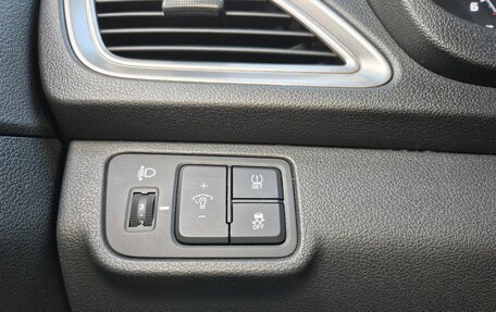 Hyundai Solaris II рестайлинг, 2021 год, 1 695 000 рублей, 14 фотография
