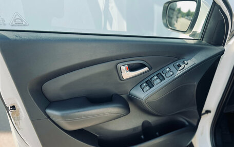 Hyundai ix35 I рестайлинг, 2012 год, 890 000 рублей, 12 фотография