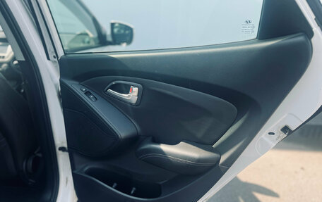 Hyundai ix35 I рестайлинг, 2012 год, 890 000 рублей, 10 фотография
