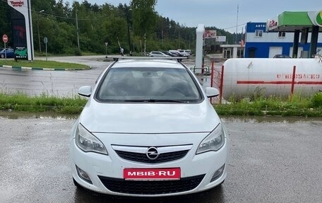 Opel Astra J, 2012 год, 550 000 рублей, 1 фотография