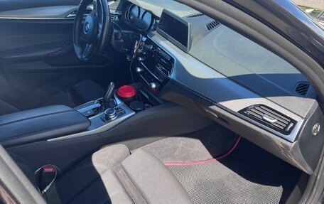 BMW 5 серия, 2018 год, 3 600 000 рублей, 6 фотография