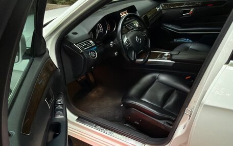 Mercedes-Benz E-Класс, 2013 год, 1 550 000 рублей, 11 фотография