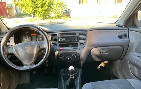 KIA Rio II, 2006 год, 300 000 рублей, 9 фотография