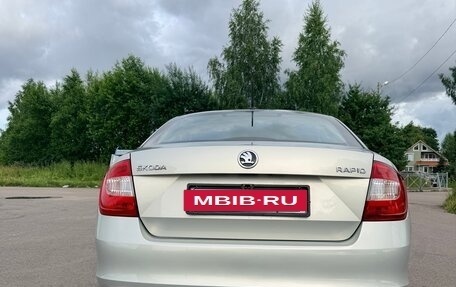 Skoda Rapid I, 2015 год, 950 000 рублей, 5 фотография