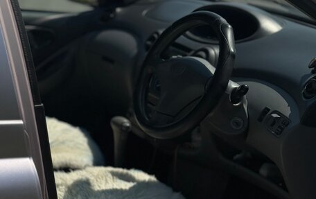 Toyota Vitz, 2001 год, 276 000 рублей, 2 фотография
