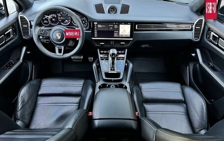 Porsche Cayenne III, 2019 год, 15 490 000 рублей, 8 фотография