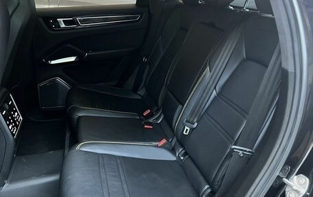 Porsche Cayenne III, 2019 год, 15 490 000 рублей, 27 фотография