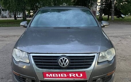 Volkswagen Passat B6, 2005 год, 520 000 рублей, 1 фотография