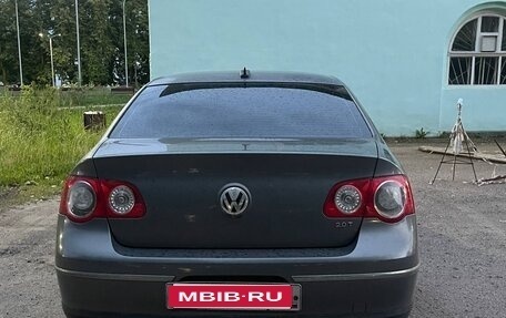 Volkswagen Passat B6, 2005 год, 520 000 рублей, 8 фотография