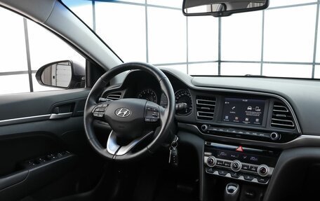 Hyundai Elantra VI рестайлинг, 2019 год, 1 829 000 рублей, 8 фотография