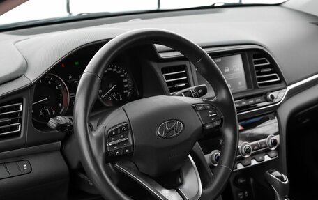 Hyundai Elantra VI рестайлинг, 2019 год, 1 829 000 рублей, 9 фотография
