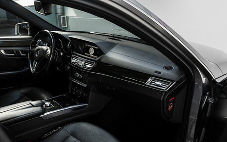 Mercedes-Benz E-Класс, 2013 год, 2 400 000 рублей, 19 фотография