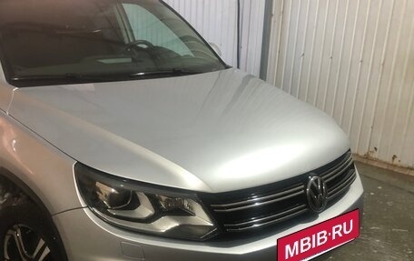 Volkswagen Tiguan I, 2012 год, 1 499 999 рублей, 2 фотография