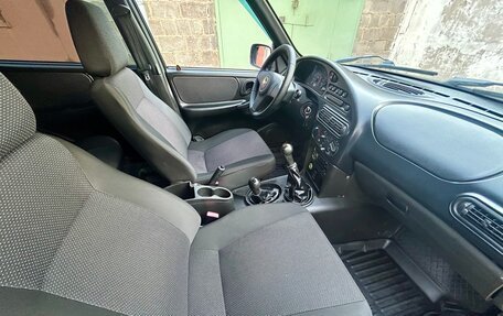 Chevrolet Niva I рестайлинг, 2013 год, 559 000 рублей, 27 фотография