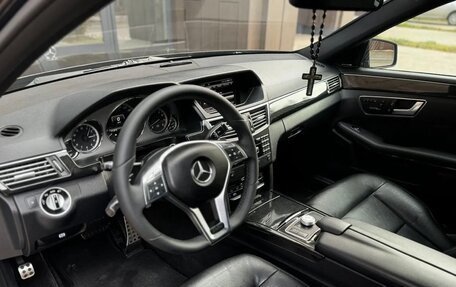 Mercedes-Benz E-Класс, 2012 год, 1 800 000 рублей, 12 фотография