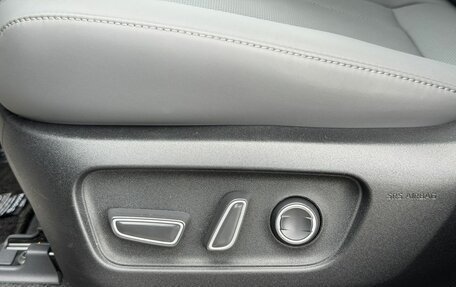Toyota RAV4, 2026 год, 4 050 000 рублей, 17 фотография
