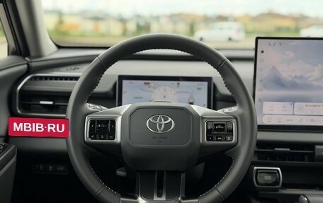 Toyota RAV4, 2026 год, 4 050 000 рублей, 21 фотография