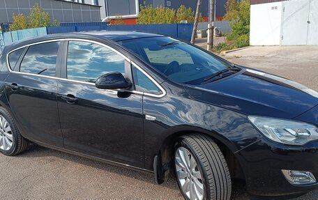 Opel Astra J, 2010 год, 785 000 рублей, 4 фотография