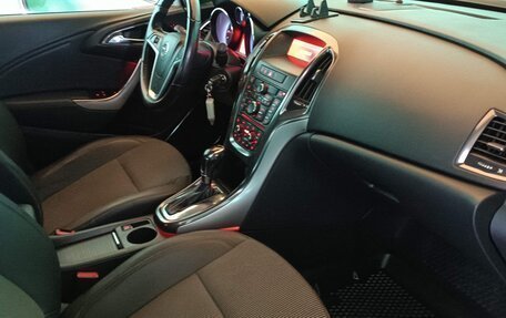 Opel Astra J, 2010 год, 785 000 рублей, 14 фотография