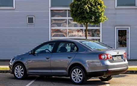 Volkswagen Jetta VI, 2006 год, 595 000 рублей, 4 фотография