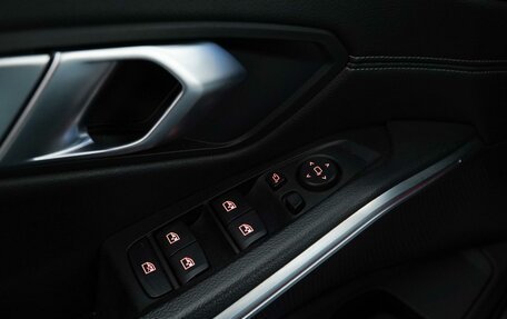 BMW 3 серия, 2019 год, 2 898 077 рублей, 15 фотография