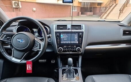 Subaru Outback IV рестайлинг, 2018 год, 2 600 000 рублей, 4 фотография