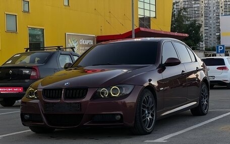 BMW 3 серия, 2006 год, 900 000 рублей, 2 фотография