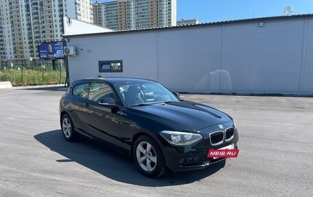 BMW 1 серия, 2013 год, 900 000 рублей, 3 фотография